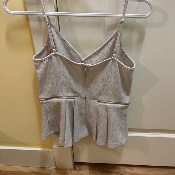 Tank top - Picture 2 of 3